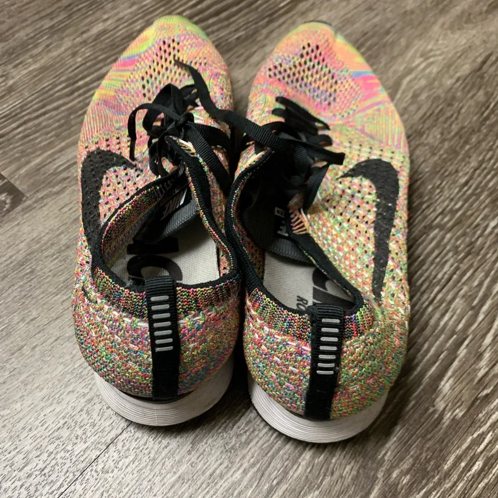 Nike’s - Picture 2 of 3